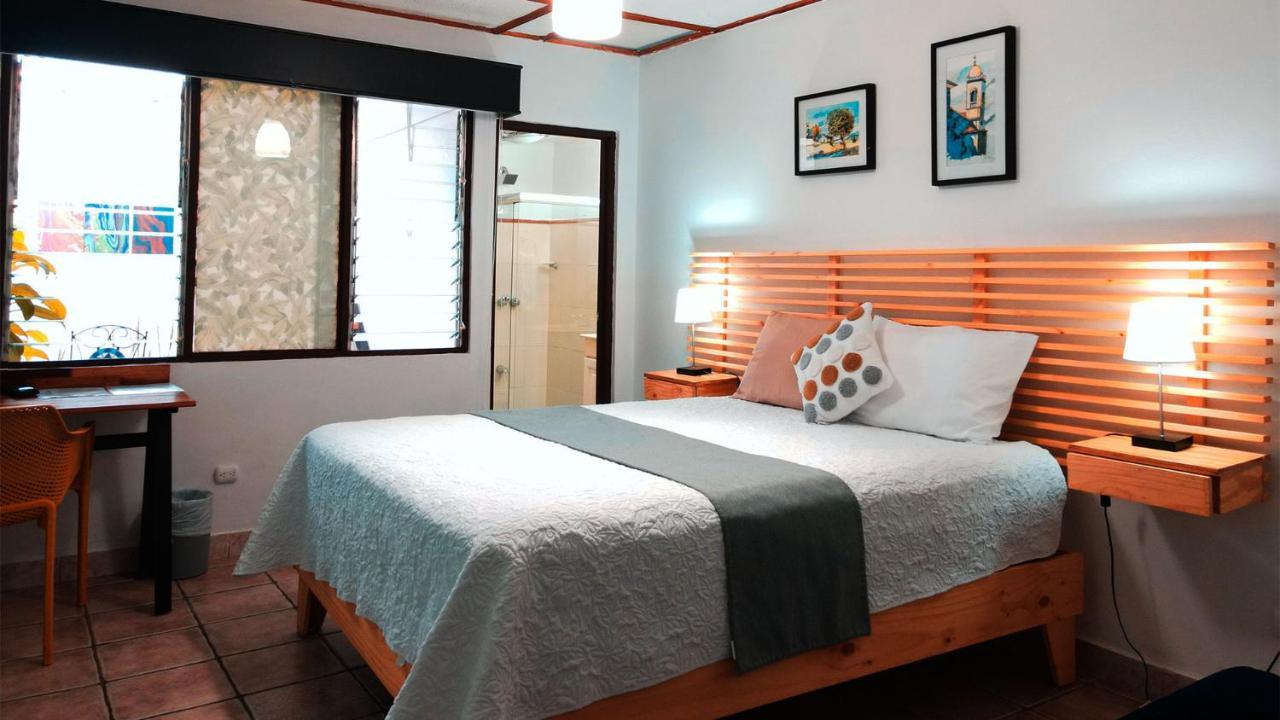 Trebol Amarillo Bed & Breakfast Эскасу Экстерьер фото