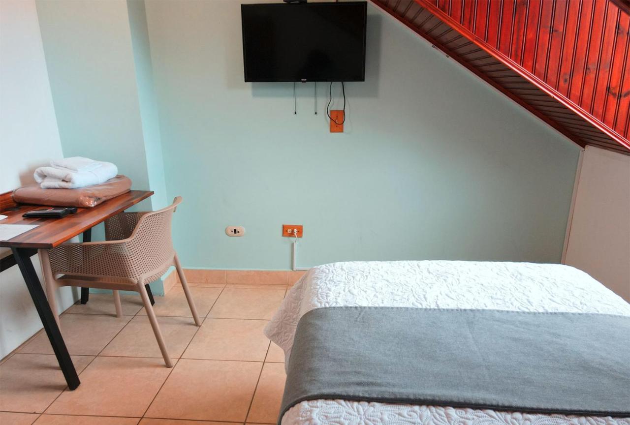 Trebol Amarillo Bed & Breakfast Эскасу Экстерьер фото