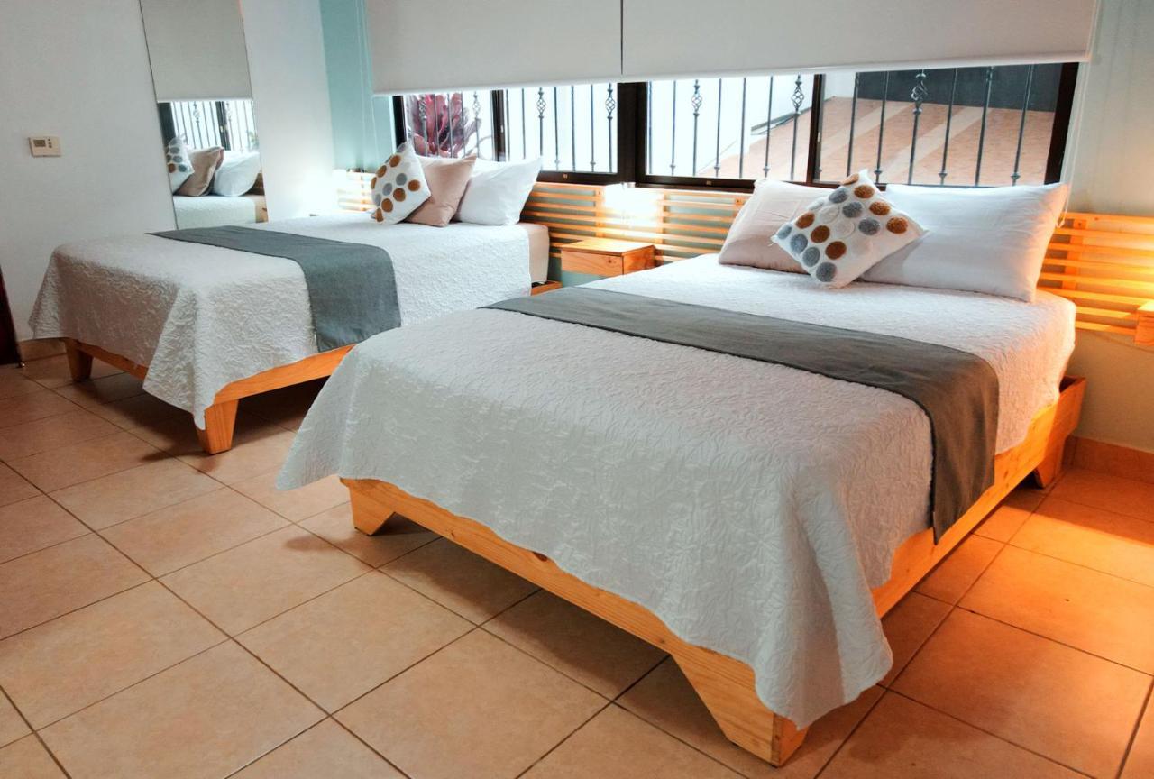 Trebol Amarillo Bed & Breakfast Эскасу Экстерьер фото