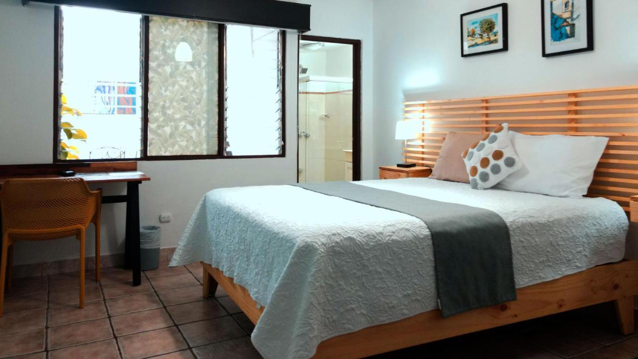 Trebol Amarillo Bed & Breakfast Эскасу Экстерьер фото