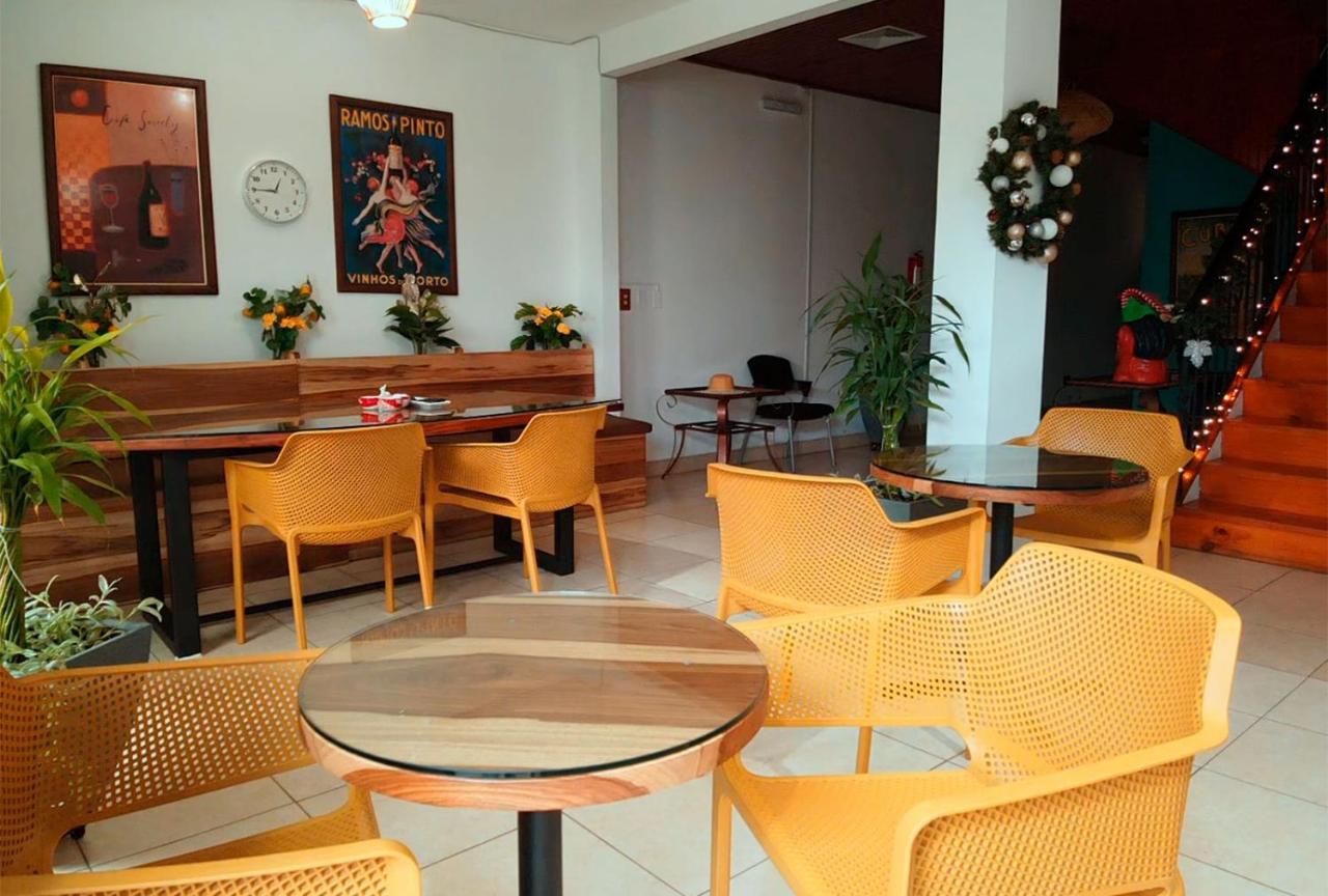 Trebol Amarillo Bed & Breakfast Эскасу Экстерьер фото