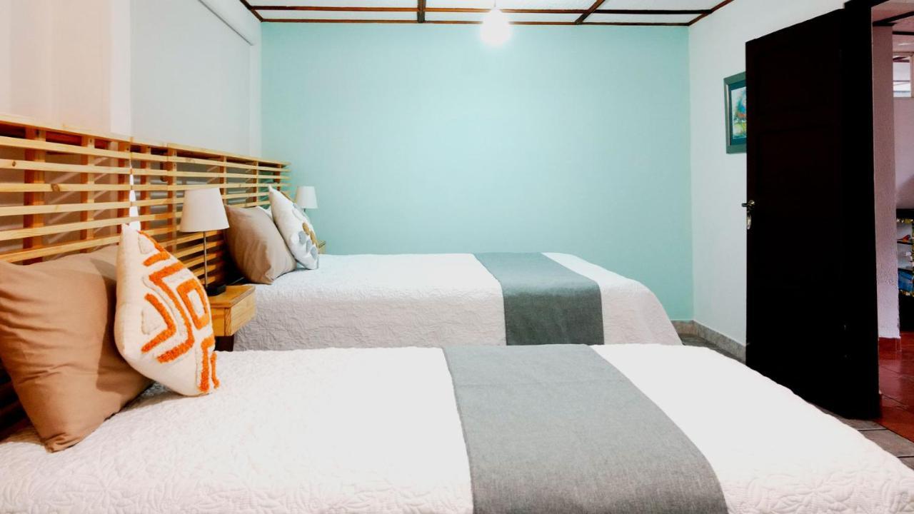 Trebol Amarillo Bed & Breakfast Эскасу Экстерьер фото