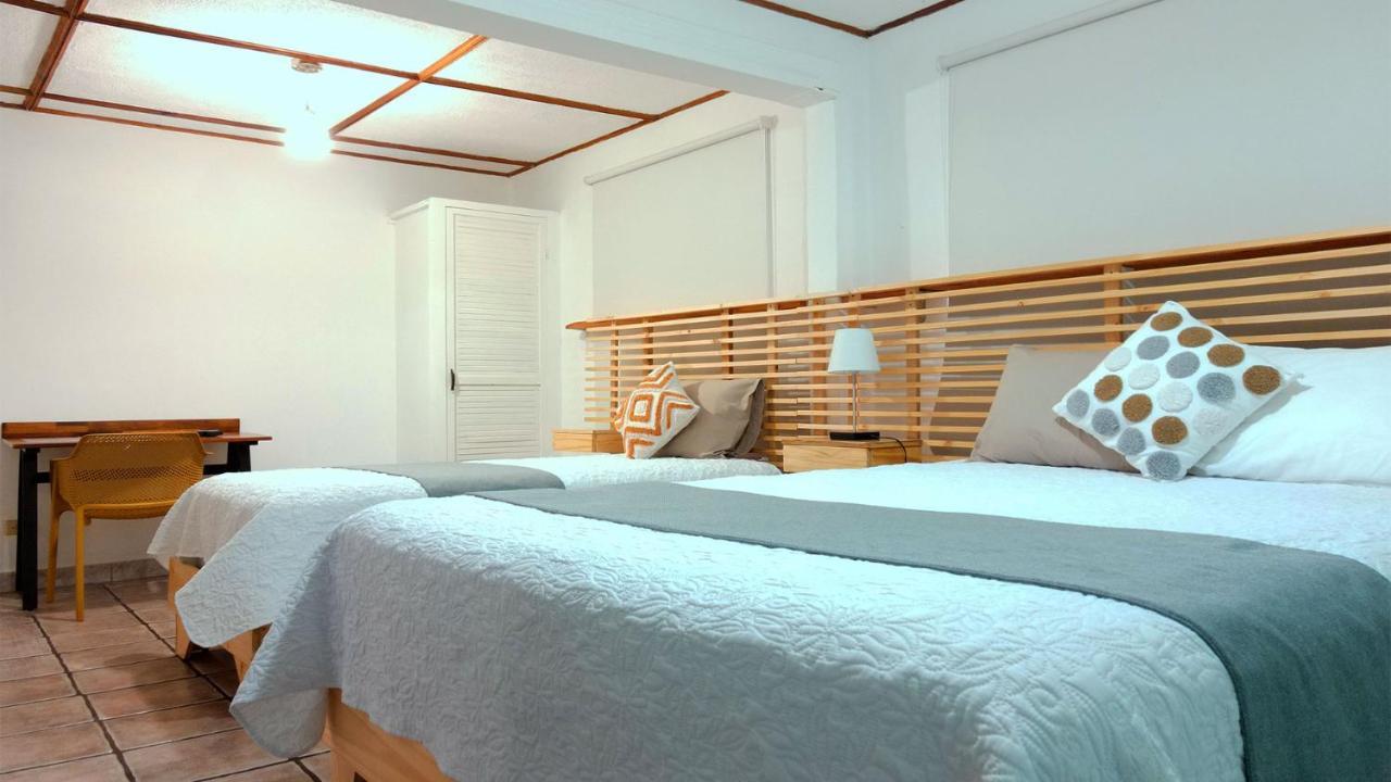 Trebol Amarillo Bed & Breakfast Эскасу Экстерьер фото